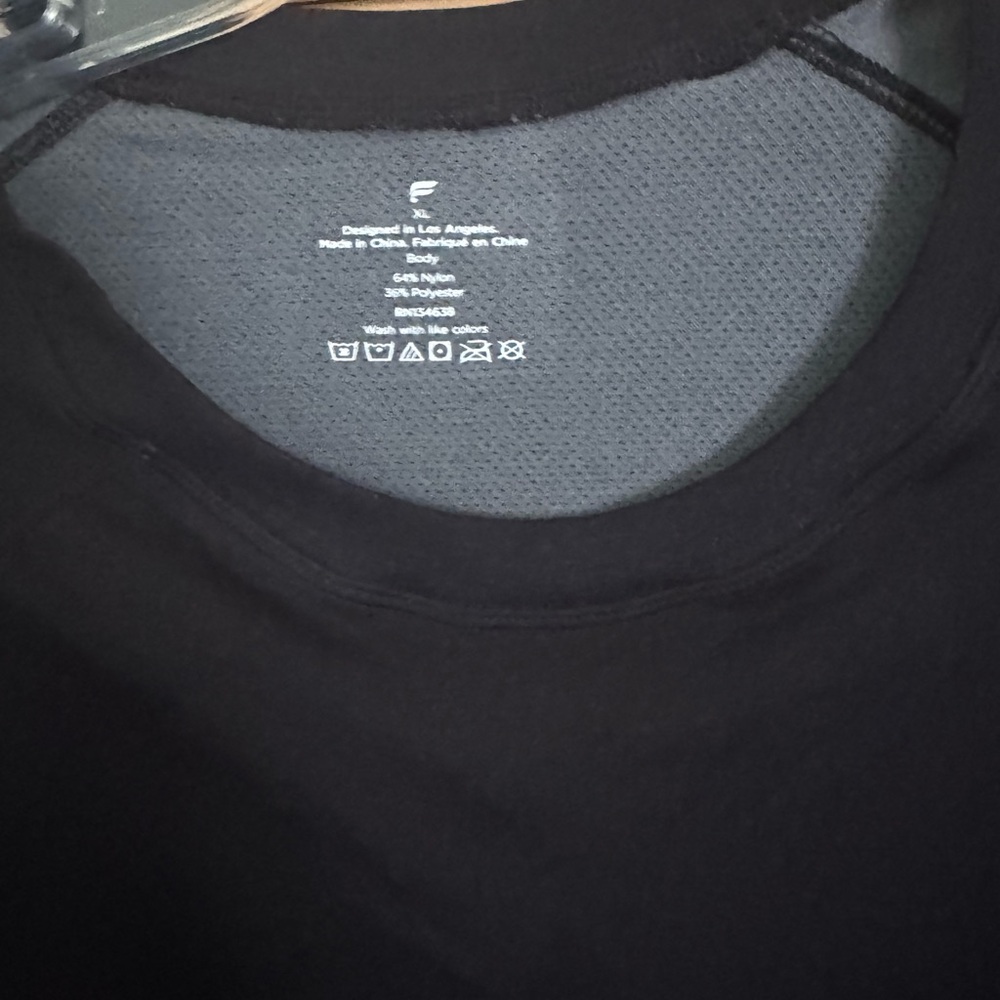 Fabletics Black Long Sleeve Active Wear Men Sz XL - Picture 3 of 3